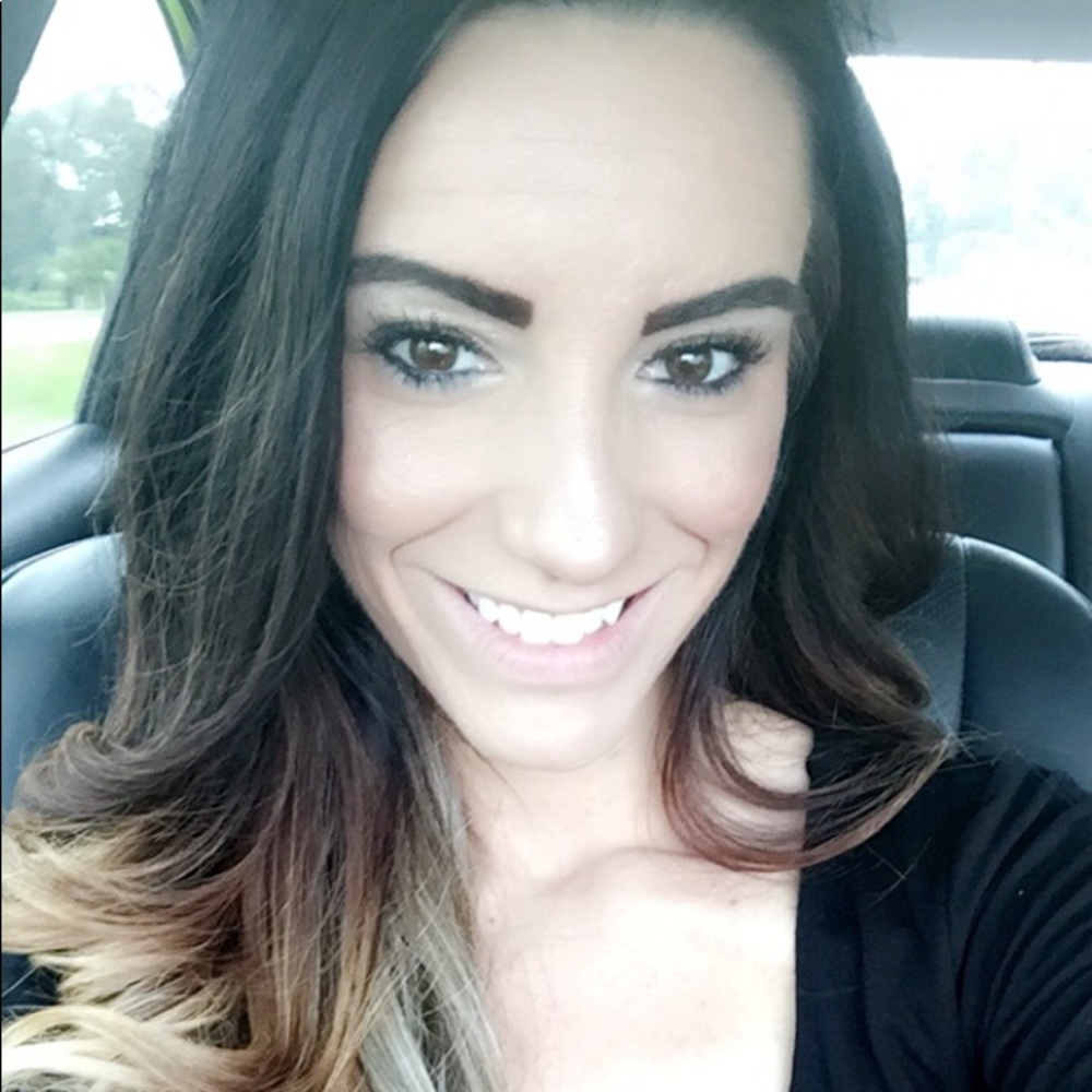 Meet your Posher, Jennifer